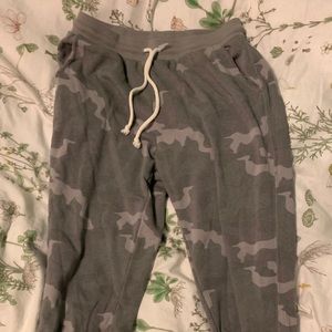 American Eagle Grey Camo Joggers